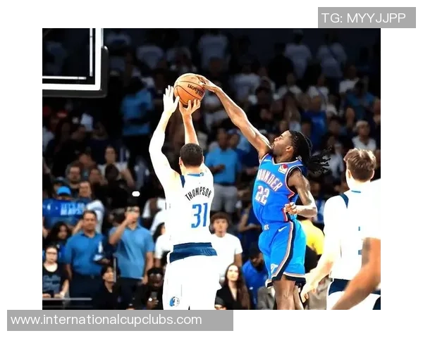 2012年NBA季后赛雷霆与马刺第三场精彩对决回顾与分析