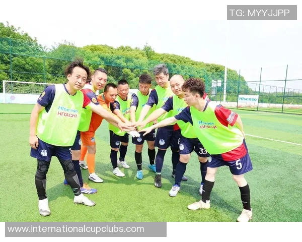 从零起步掌握足球团队协作技巧与策略全解析 从零起步掌握足球团队协作技巧与策略全解析